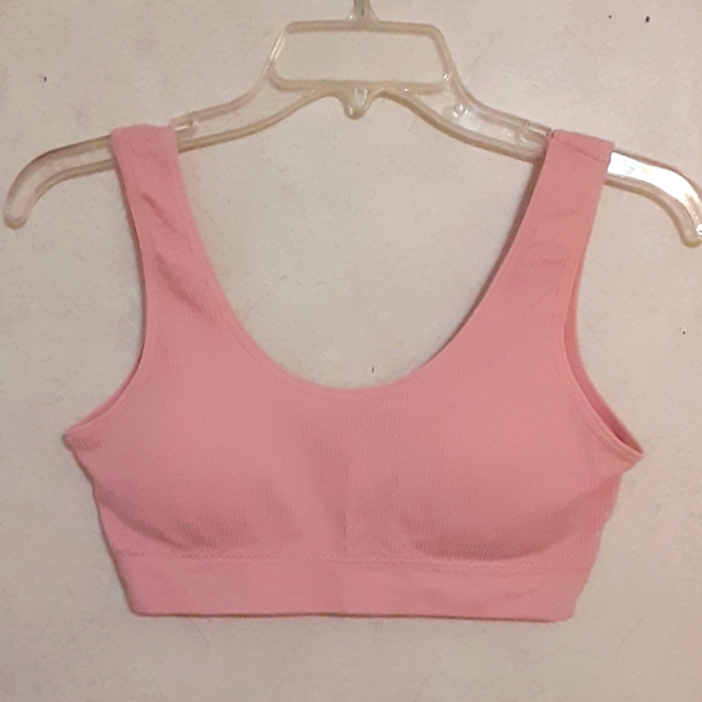 SZ M RIBBED SPORTS BRA REMOVABLE PADS